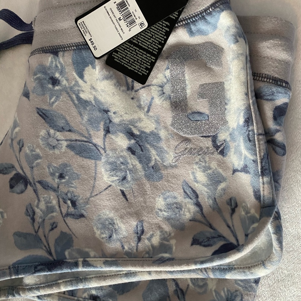 🆕 GUESS Shorts‼️